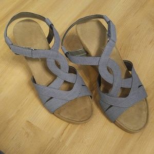 Aerosols blue gray wedge strap sandals
